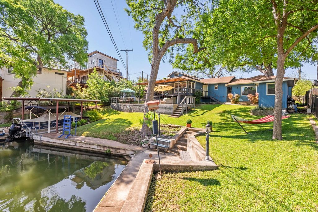 1707 Aztec TRL, Kingsland, TX 78639