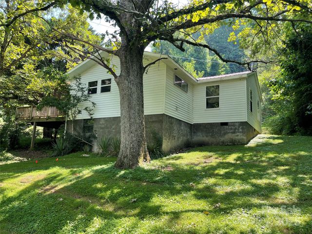 338 New Road, Robbinsville, NC 28771