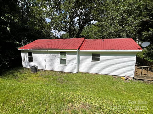 338 New Road, Robbinsville, NC 28771