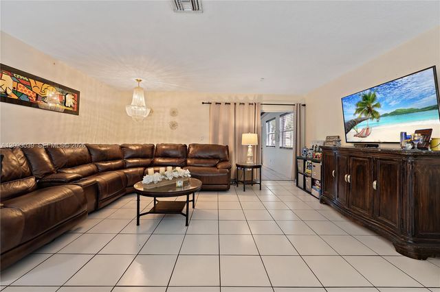 3921 SW 124th Court, Miami, FL 33175