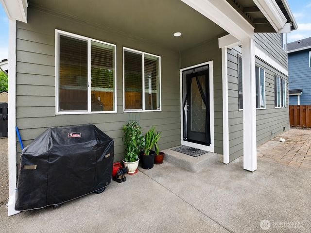 4960 S 325th Court, Auburn, WA 98001