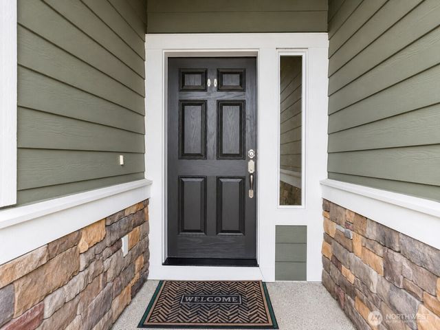 4960 S 325th Court, Auburn, WA 98001