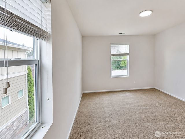 4960 S 325th Court, Auburn, WA 98001
