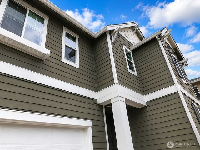 4960 S 325th Court, Auburn, WA 98001