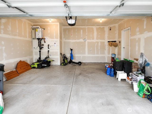 4960 S 325th Court, Auburn, WA 98001
