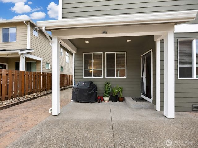 4960 S 325th Court, Auburn, WA 98001