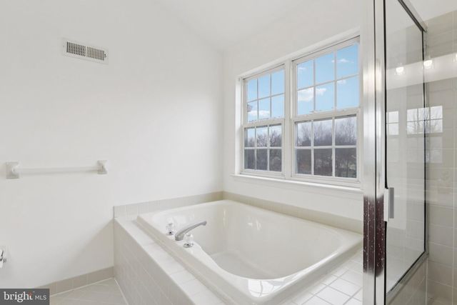 309 MANOR RD, Harleysville, PA 19438