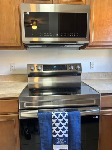 2051 RETREAT VIEW CIRCLE, Sanford, FL 32771