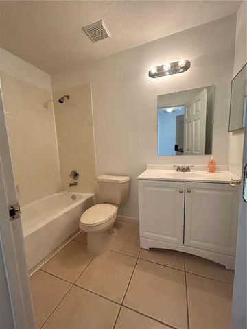 2051 RETREAT VIEW CIRCLE, Sanford, FL 32771