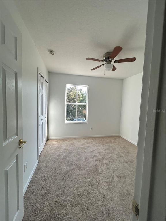 Image 23 of property listing at 2051 RETREAT VIEW CIRCLE, Sanford, FL 32771