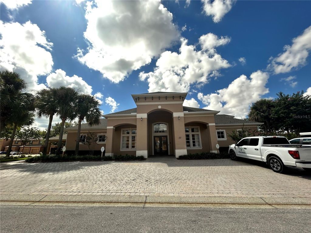 Image 38 of property listing at 2051 RETREAT VIEW CIRCLE, Sanford, FL 32771