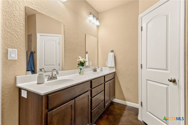 820 Mission Hills Drive, New Braunfels, TX 78130