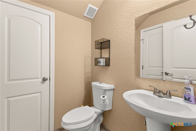 820 Mission Hills Drive, New Braunfels, TX 78130