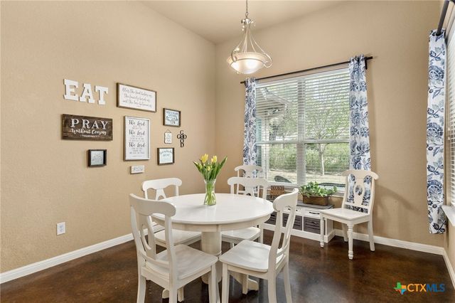 820 Mission Hills Drive, New Braunfels, TX 78130