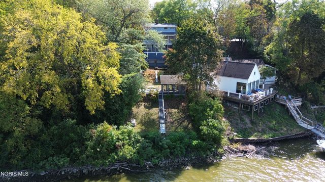28968 E River Road, Perrysburg, OH 43551