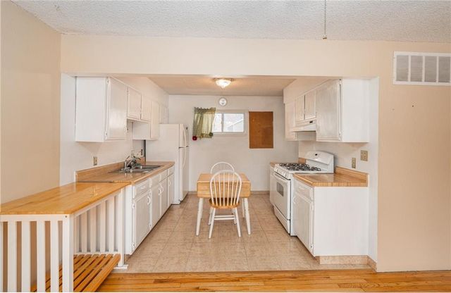 255 N Michigan Street 100, Lawrence, KS 66044