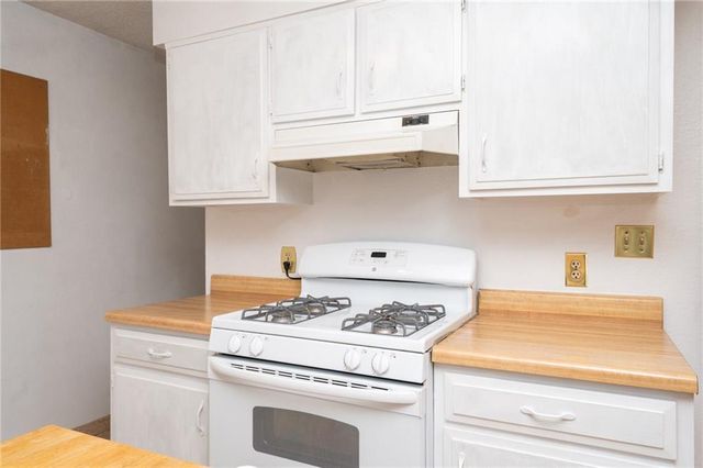 255 N Michigan Street 100, Lawrence, KS 66044