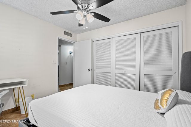 422 N Dodge Boulevard, Tucson, AZ 85716