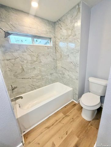 1126 W Lullwood, San Antonio, TX 78201