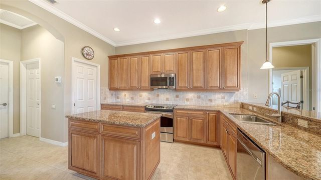 824 AMARYLLIS LANE, Venice, FL 34292