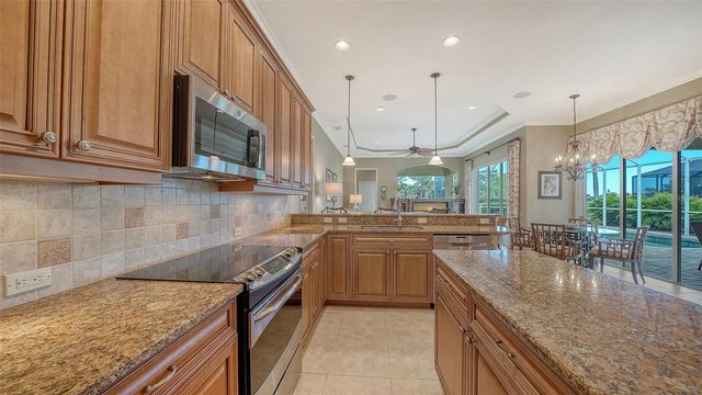 824 AMARYLLIS LANE, Venice, FL 34292