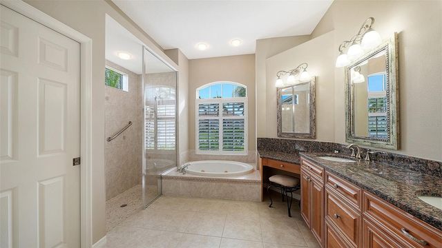 824 AMARYLLIS LANE, Venice, FL 34292