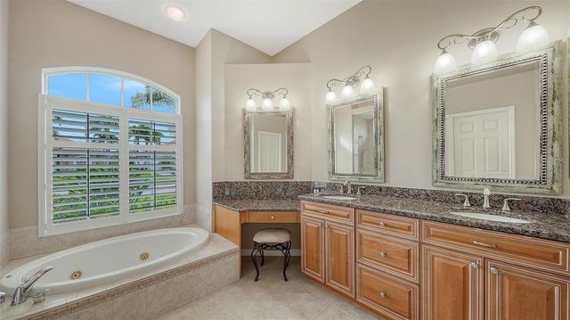 824 AMARYLLIS LANE, Venice, FL 34292
