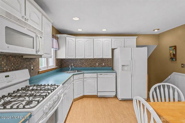 157 Glenbrook Road, Freehold, NJ 07728