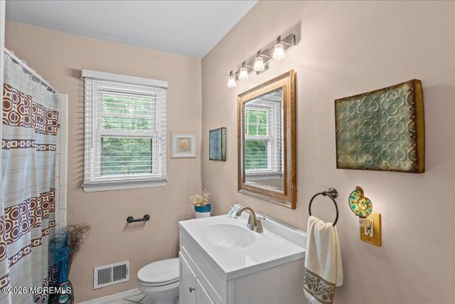 157 Glenbrook Road, Freehold, NJ 07728