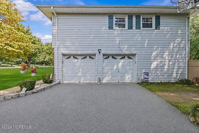 157 Glenbrook Road, Freehold, NJ 07728
