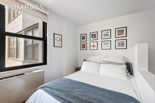 130 E 18th St Apt 8R, New York City, NY 10003