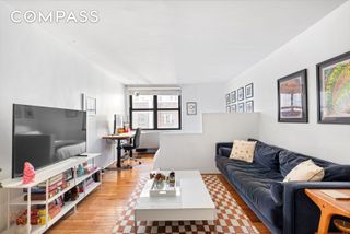 130 E 18th St Apt 8R, New York City, NY 10003
