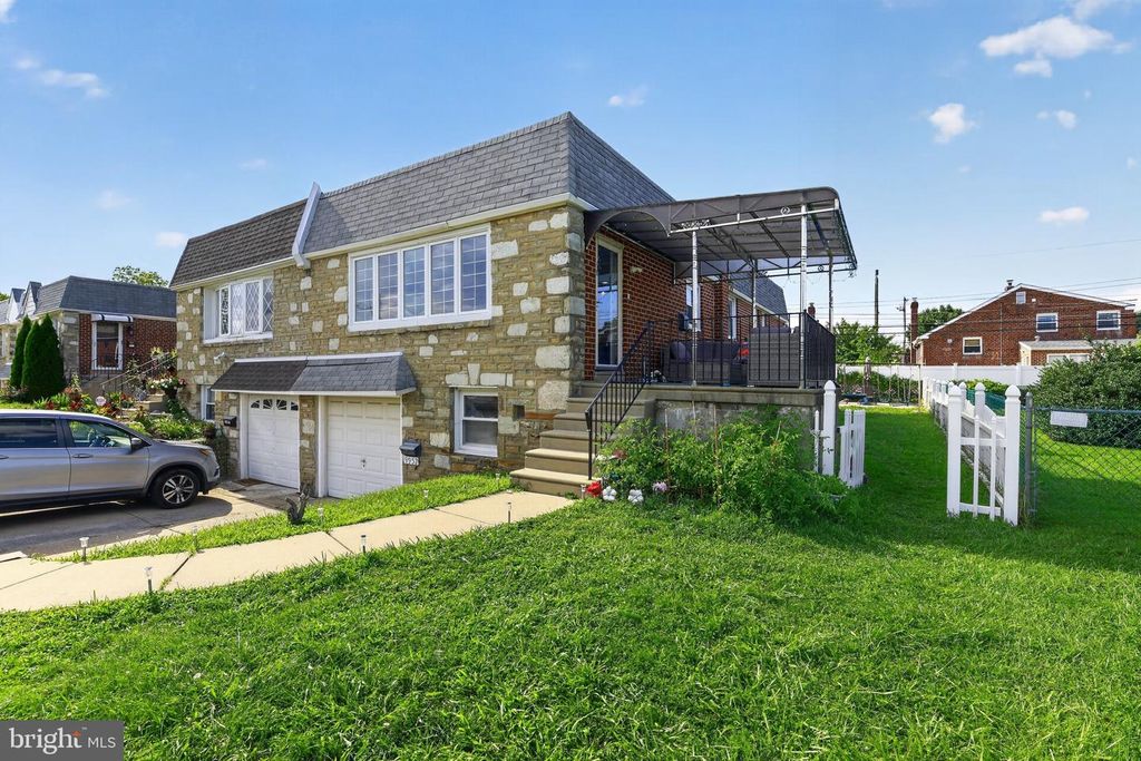 9952 WOODFERN RD, PHILADELPHIA, PA 19115 — photo 4