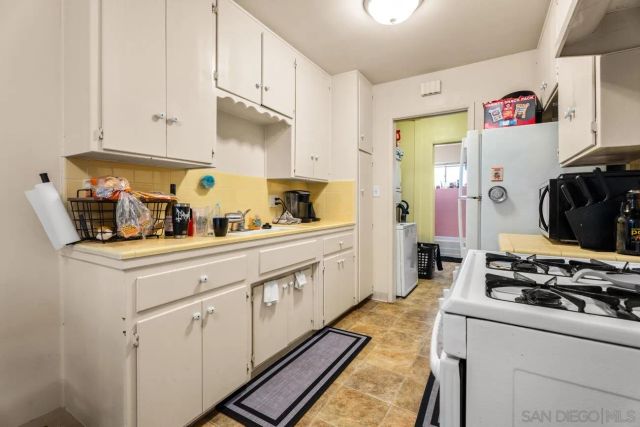 5707 Mildred St, San Diego, CA 92110