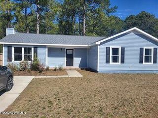 243 Sand Ridge Road, Hubert, NC 28539