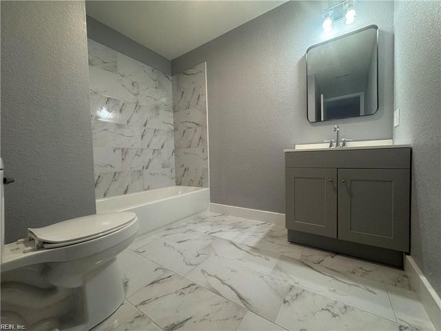 109 Day ST, Suffolk, VA 23434