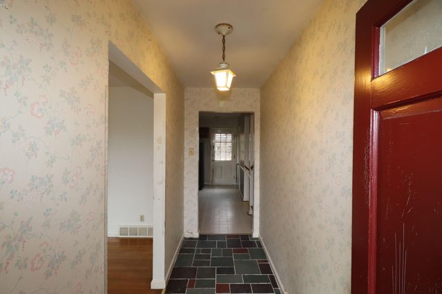 1860 Russell Cave Road, Lexington, KY 40505