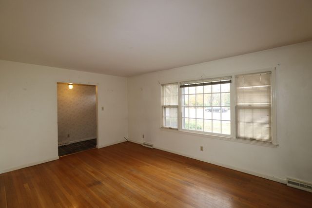 1860 Russell Cave Road, Lexington, KY 40505