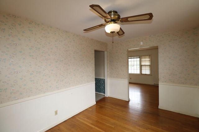 1860 Russell Cave Road, Lexington, KY 40505