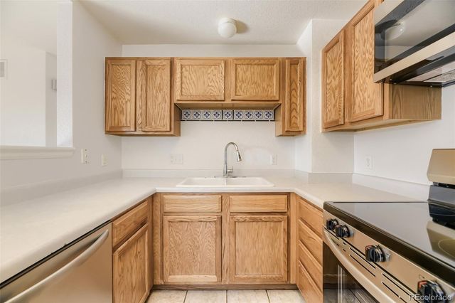 3226 W Girard Avenue C, Englewood, CO 80110