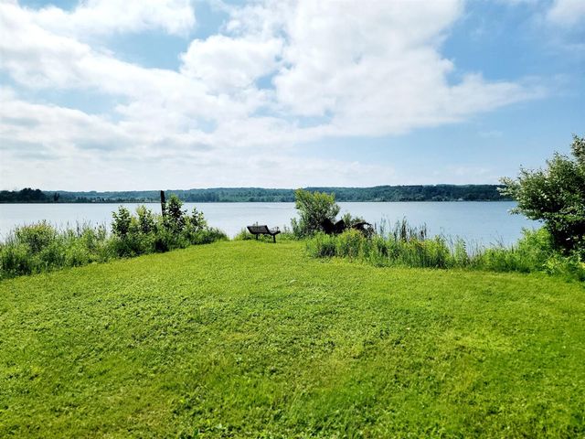 4914 Main Street, Onekama, MI 49675