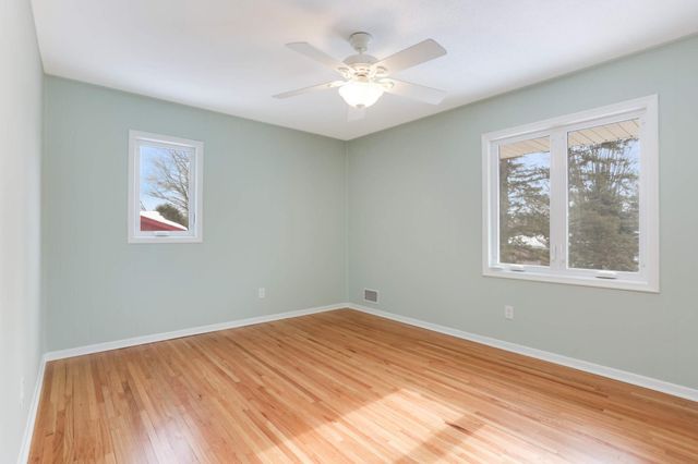 8324 29th Avenue N, New Hope, MN 55427