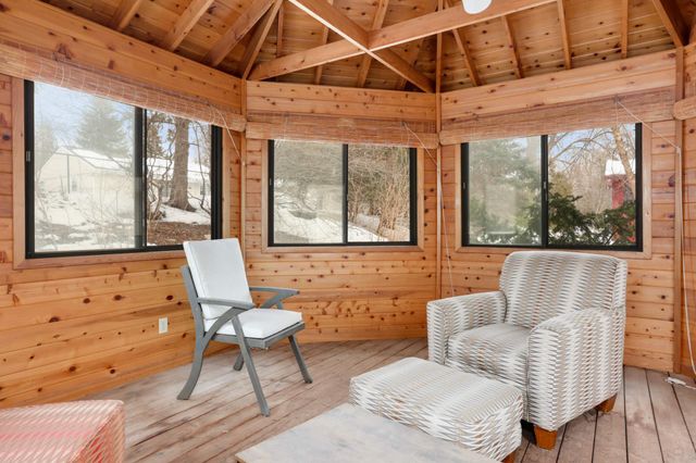 8324 29th Avenue N, New Hope, MN 55427