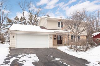 8324 29th Avenue N, New Hope, MN 55427