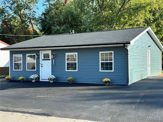 506 Pevely Manor Drive, Pevely, MO 63070