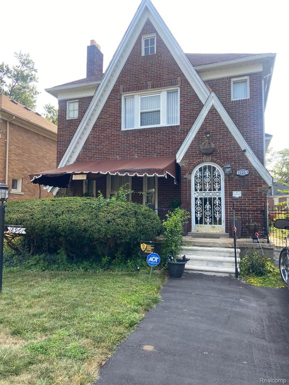 18961 SANTA BARBARA Drive, Detroit, MI 48221