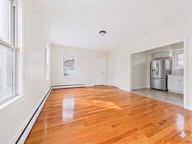 275 Dartmouth St, New Bedford, MA 02740