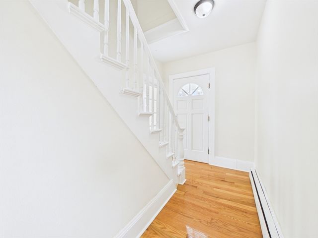 275 Dartmouth St, New Bedford, MA 02740