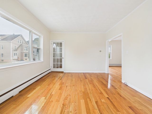 275 Dartmouth St, New Bedford, MA 02740