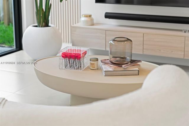 7771 SW 99th St, Miami, FL 33156